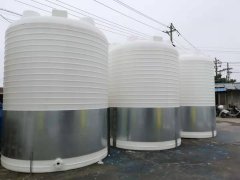 30噸塑料水箱多規(guī)格平底pe水箱容器設備