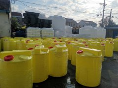 300L黃色塑料加藥箱生產廠家